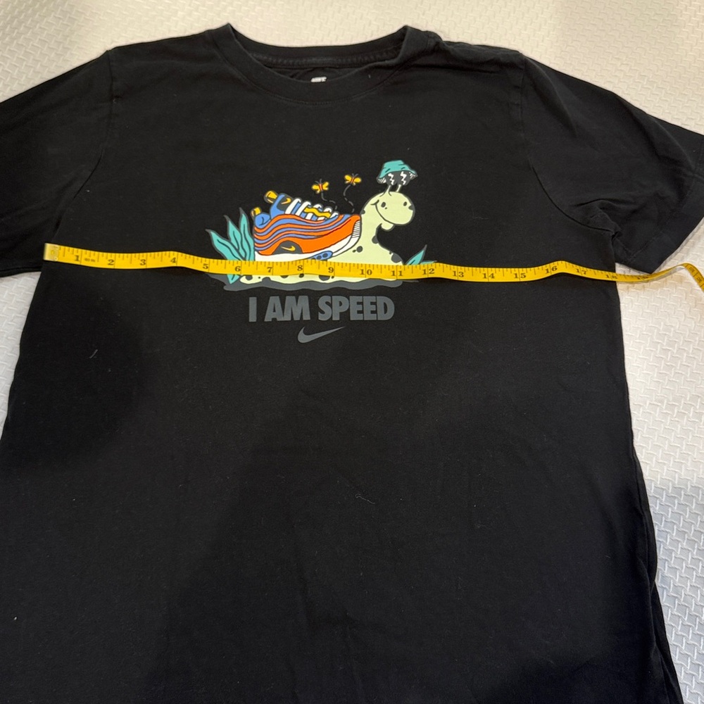 Nike Black Kids T-Shirt with Colorful Snail Graphic - Picture 2 of 6